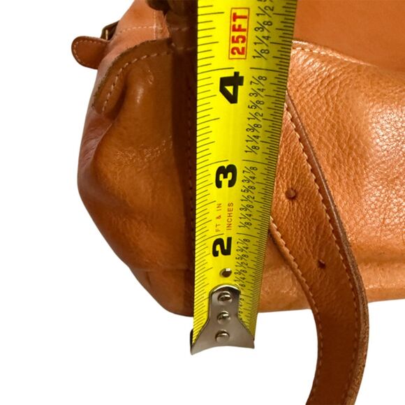 Il Bisonte Saddle Brown Leather Backpack - Picture 16 of 17